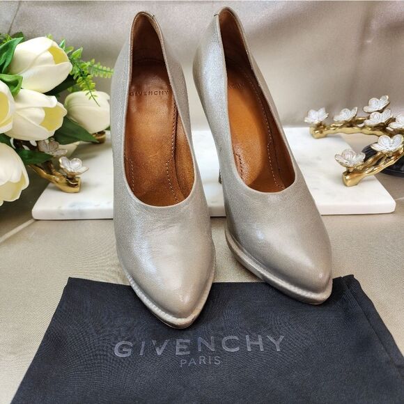 Authentic Givenchy Oyster Grey Leather Platform Heels EUC - Picture 2 of 15